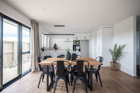 Photo of property in 9 One Haruru Street, Cambridge, 3493