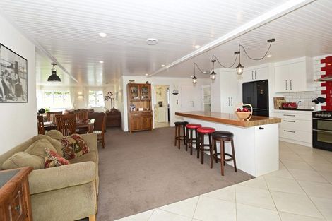 Photo of property in 956 Oneriri Road, Kaiwaka, 0573