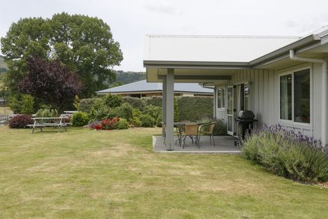 Photo of property in 81 Lisland Drive, Kinloch, Taupo, 3377