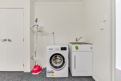 Photo of property in 33u2 Cowley Drive, Temple View, Hamilton, 3218