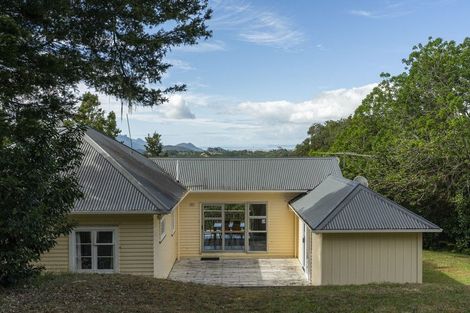 Photo of property in 37 Ngapuke Lane, Parua Bay, 0192