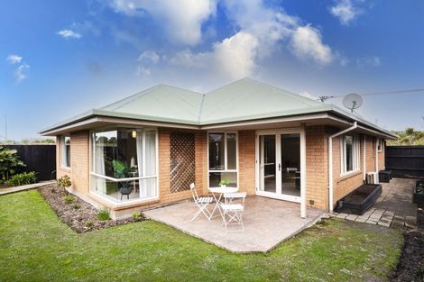 Photo of property in 131 Prestons Road, Redwood, Christchurch, 8051