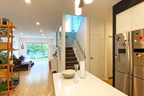 Photo of property in 9 Ruth Craig Place, Stanmore Bay, Whangaparaoa, 0932
