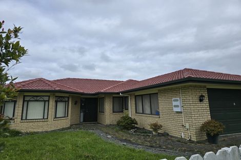 Photo of property in 9 Naul Place, East Tamaki Heights, Auckland, 2016