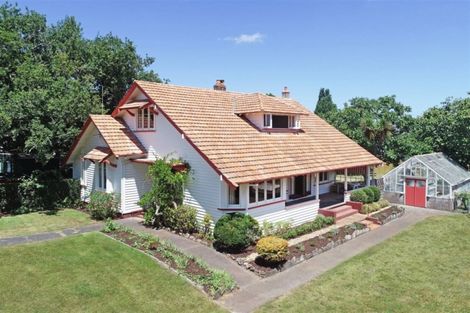 Photo of property in 38 Kitchener Road, Waiuku, 2123