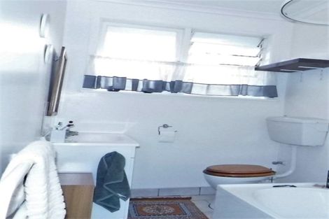 Photo of property in 572f1- Fergusson Drive, Trentham, Upper Hutt, 5018