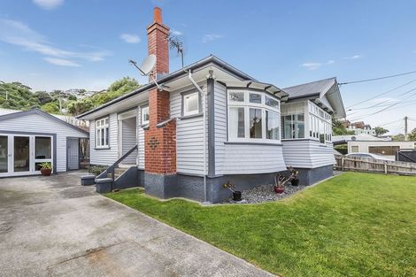 Photo of property in 76 Ira Street, Miramar, Wellington, 6022