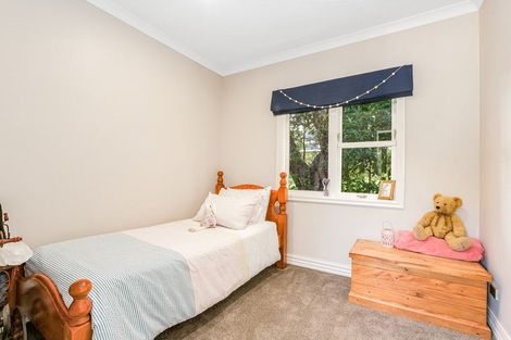 Photo of property in 61 Seaview Road, Paremata, Porirua, 5024
