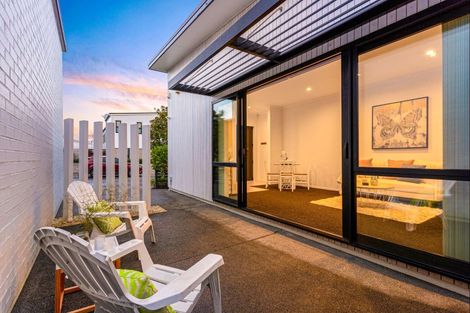 Photo of property in 2 Sacred Kingfisher Road, Hobsonville, Auckland, 0616