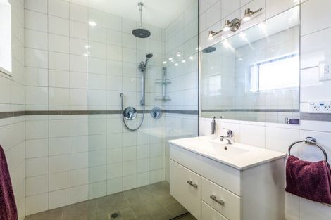 Photo of property in 22 Anzac Avenue, Onekawa, Napier, 4110