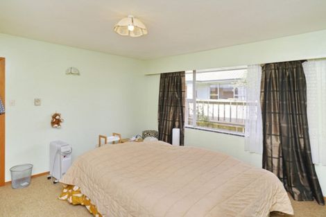 Photo of property in 23 Crofton Road, Harewood, Christchurch, 8051