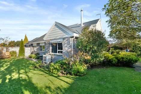 Photo of property in 15 Arkwright Place, Halswell, Christchurch, 8025