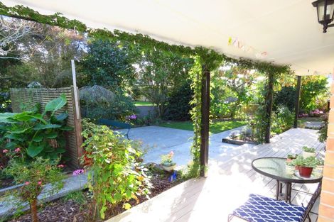 Photo of property in 19 Kew Road, Westport, 7825