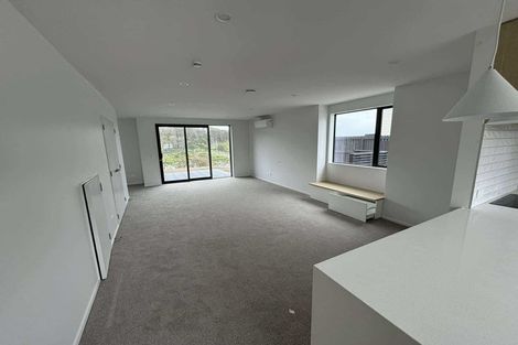 Photo of property in 44 Turtleback Avenue, Whitby, 5024