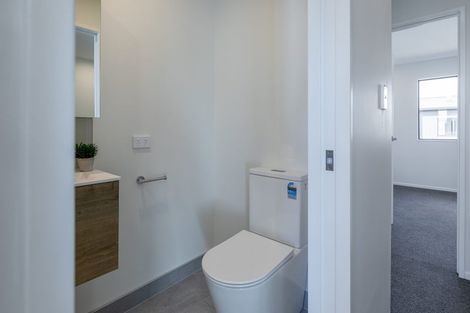 Photo of property in 8/25 Jabuka Street, Glen Eden, 0602