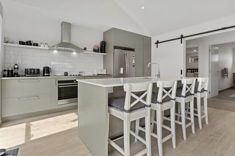 Photo of property in 38 Muster Road, Jacks Point, 9371