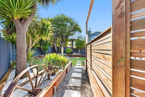 Photo of property in 16 Seattle Grove, Totara Park, Upper Hutt, 5018