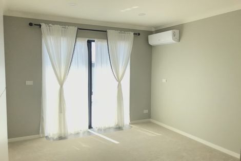 Photo of property in 66 Symes Drive, Red Beach, 0932