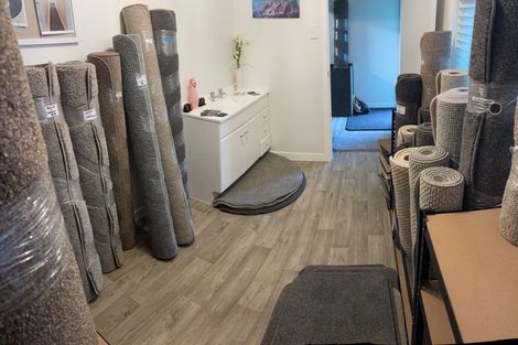 Photo of property in 5 Caledonia Place, Highlands Park, New Plymouth, 4312