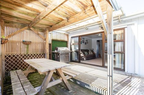 Photo of property in 2/3 Paul Drive, Ngatea, 3503