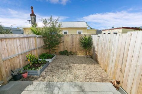 Photo of property in 2u3 Stone Street, Miramar, Wellington, 6022