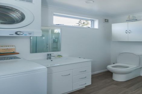Photo of property in 1/2 Himatangi Street, Himatangi Beach, Foxton, 4891