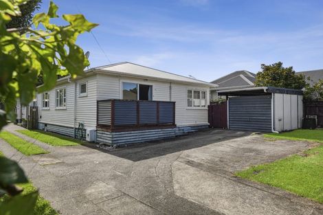 Photo of property in 5 Tokomaru Street, Welbourn, New Plymouth, 4312