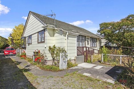 Photo of property in 18 Roche Avenue, Upper Riccarton, Christchurch, 8041
