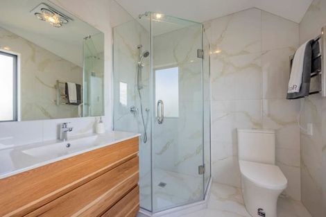 Photo of property in 8/8 Sheehan Road, Te Atatu South, Auckland, 0610