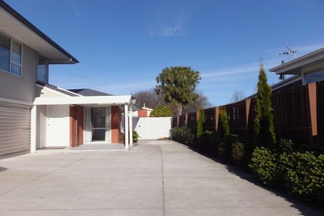 Photo of property in 11 Powell Crescent, Ilam, Christchurch, 8041