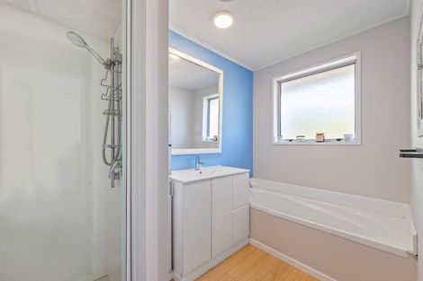 Photo of property in 6 Cam Place, Harewood, Christchurch, 8051