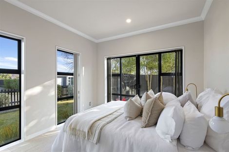 Photo of property in 7 Stoneleigh Green, Parklands, Christchurch, 8083