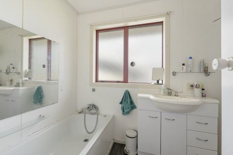 Photo of property in 19 Northfield Place, Tokoroa, 3420