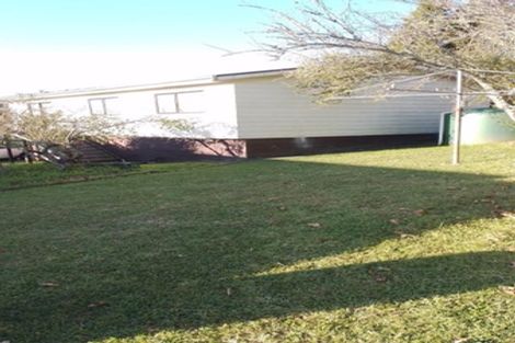 Photo of property in 2/8 Quiet Street, Te Atatu South, Auckland, 0610