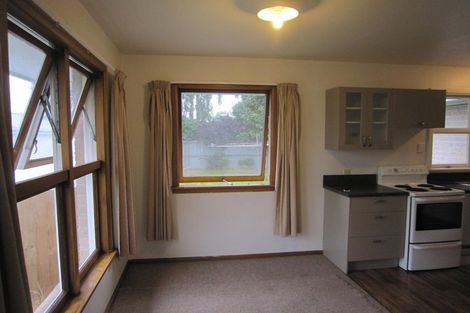 Photo of property in 148 Avonhead Road, Avonhead, Christchurch, 8042