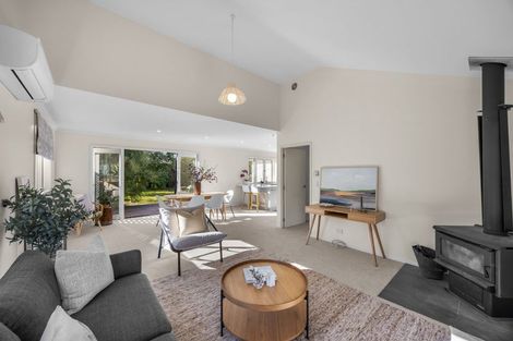 Photo of property in 52 Meadowstone Drive, Wanaka, 9305
