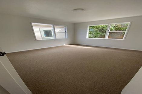 Photo of property in 1 Flint Way, Northland, Wellington, 6012