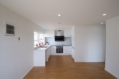 Photo of property in 10 Kereru Street, Henderson, Auckland, 0612