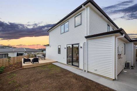 Photo of property in 4 Whale Bay Rise, Gulf Harbour, 0930