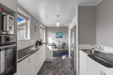 Photo of property in 3/3 Heads Road, Gonville, Whanganui, 4501
