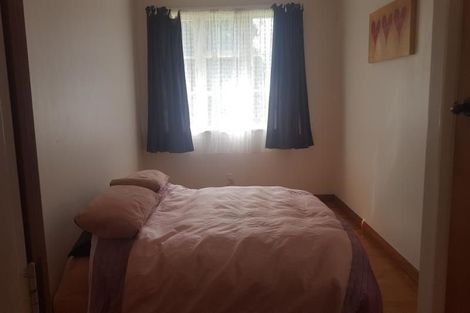 Photo of property in 11 Arimu Road, Papakura, 2110