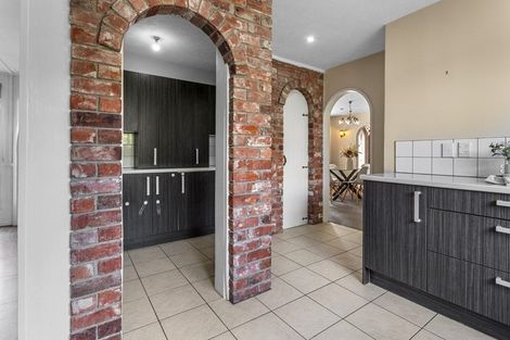 Photo of property in 15 Hawkswood Place, Avonhead, Christchurch, 8042