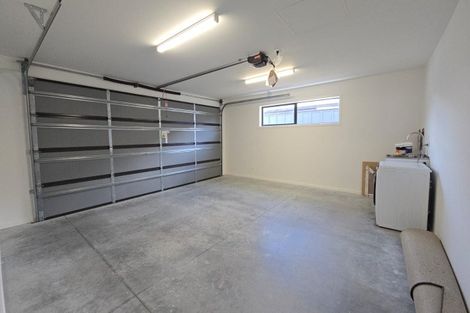 Photo of property in 98 Jack Hanley Drive, Jacks Point, Queenstown, 9371