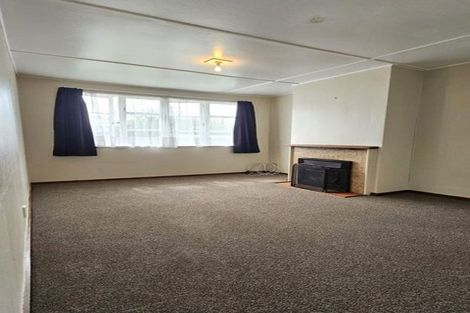 Photo of property in 15 Walter Street, Takapau, 4203