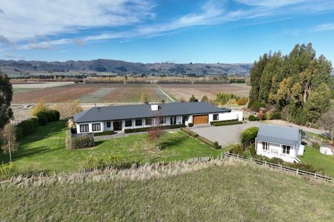 Photo of property in 23 Dakins Road, East Taratahi, Masterton, 5887