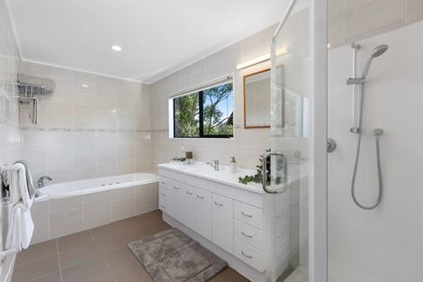 Photo of property in 150 Wade River Road, Wade Heads, Whangaparaoa, 0932