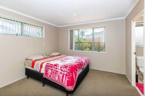 Photo of property in 8a Lloyd Drive, Nawton, Hamilton, 3200