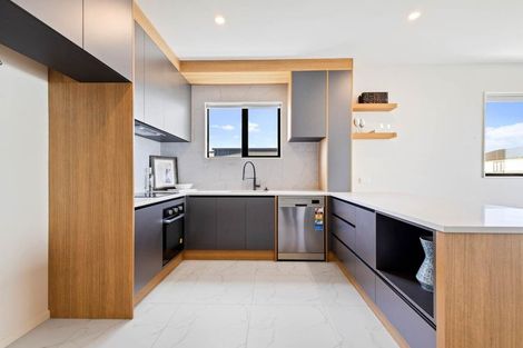 Photo of property in 30 Auranga Drive, Karaka, 2113