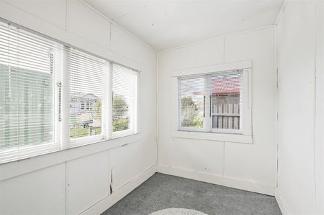 Photo of property in 34 Cobden Street, Westport, 7825