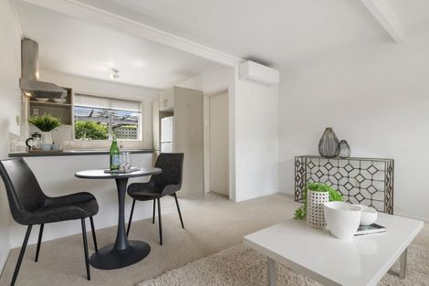 Photo of property in 29 Gordon Avenue, Forrest Hill, Auckland, 0620